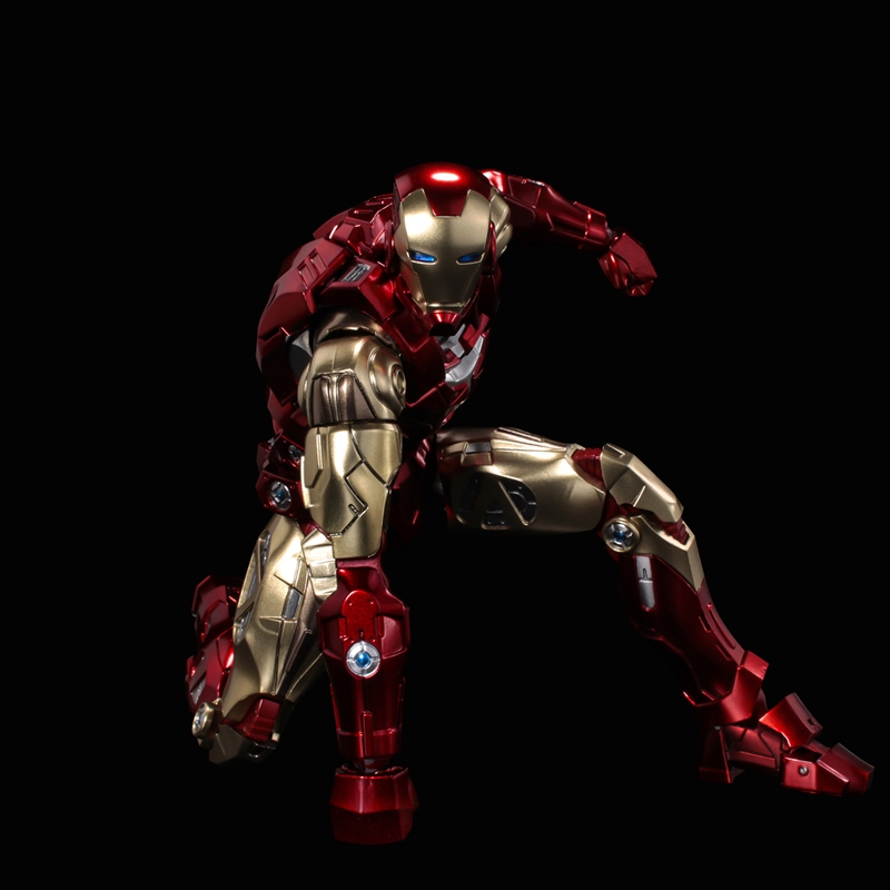 FIGHTING ARMOR Iron Man